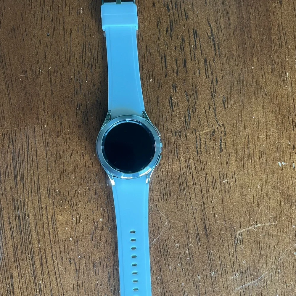 Samsung Galaxy4 Classic Watch